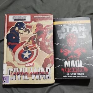 Marvel Captain America Civil War Graphic Novel - Red and Blue